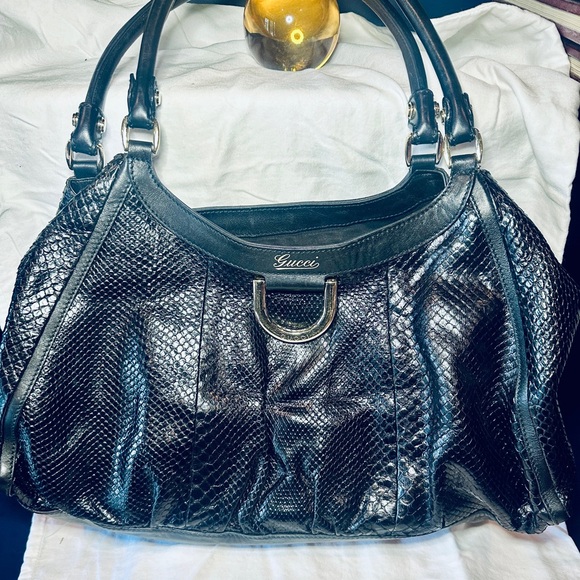 Gucci Black Python Snakeskin Shoulder Bag - Picture 1 of 9